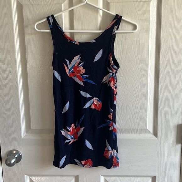 🌼3/$15🌼 a new day tank top - Picture 4 of 8